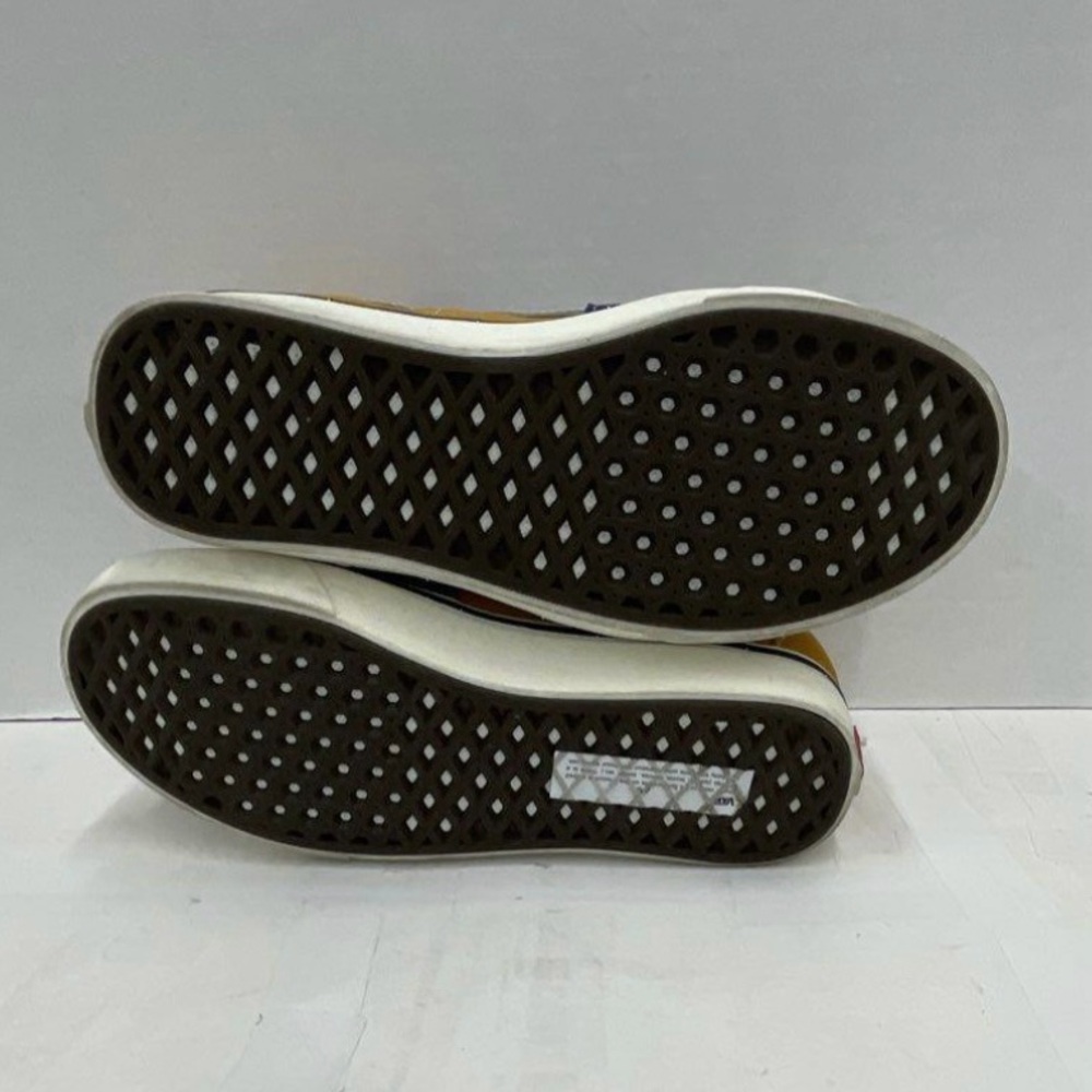 Vans SK-8 Color-block High-Top Sneakers - Picture 5 of 6